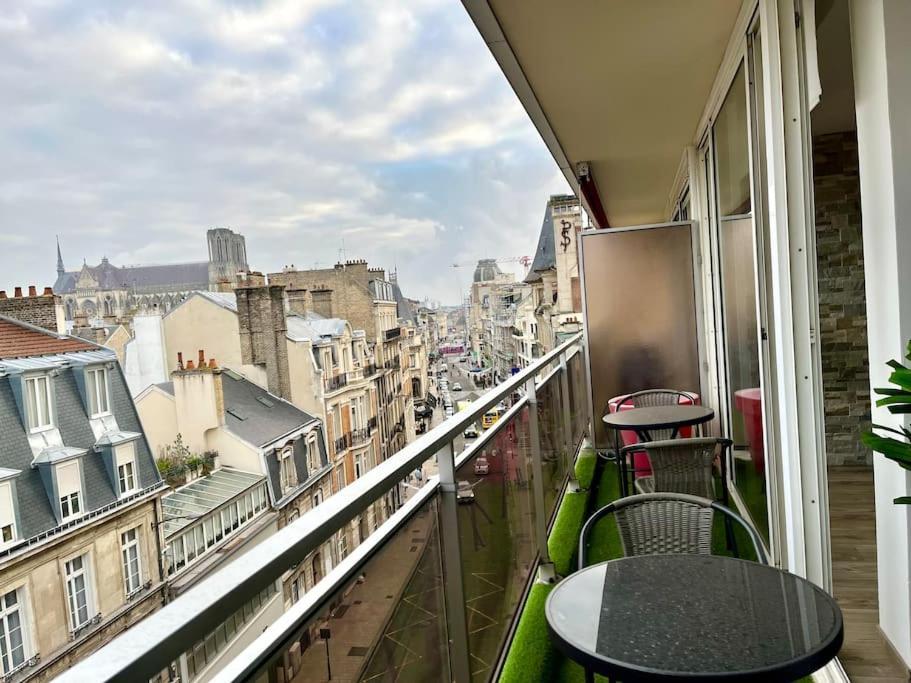 Appartement L'Ange Au Sourire à Reims Extérieur photo